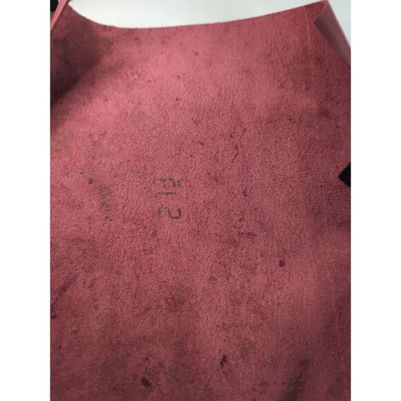 12" x 12" Maroon Tooling Leather Full Grain - Picture 3 of 3